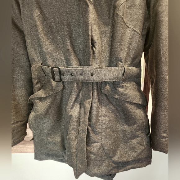 North Face Parka - Picture 2 of 4